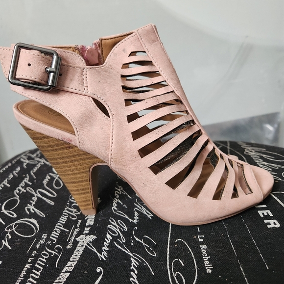 FAB DAY HEELS - Picture 9 of 9